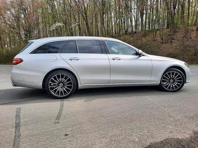 Second-hand Mercedes E220 Exclusive 194 CP (142 kW) 2017 Argintiu Break