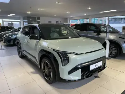 Usata Kia EV3 GT-Line 150 kW (204 CV) 2024 Verde SUV