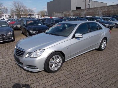 Silber Gebraucht 2012 Mercedes E220 Avantgarde Limousine | 15.900 € (Etwas zu teuer)