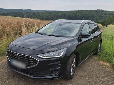 Gebraucht Ford Focus Active 125 PS (91 kW) 2024 Schwarz Kombi
