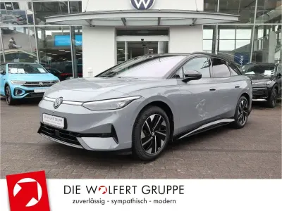 Neu VW ID.7 Pro 210 kW (286 PS) 2026 Mondsteingrau / schwarz uni Kombi