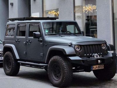 Gebraucht Jeep Wrangler Unlimited Sahara 200 PS (147 kW) 2011 Grau SUV