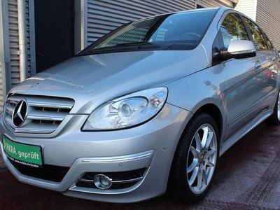 Silber Gebraucht 2011 Mercedes B160 Sport Van / Kleinbus | 8.888 € (Etwas zu teuer)