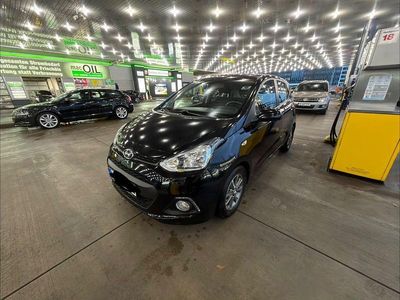 Schwarz Gebraucht 2014 Hyundai i10 Kleinwagen | 5.600 € (Fairer Preis)