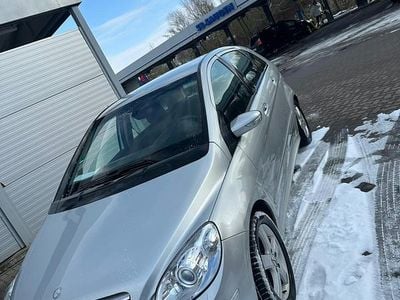 Gebraucht Mercedes B200 140 PS (102 kW) 2005 Silber Van / Kleinbus