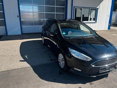 Schwarz Gebraucht 2016 Ford Focus Trend Kombi | 4.999 € (Fairer Preis)