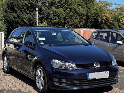 Second-hand VW Golf VII Comfortline 140 CP (102 kW) 2013 Albastru Berlinǎ