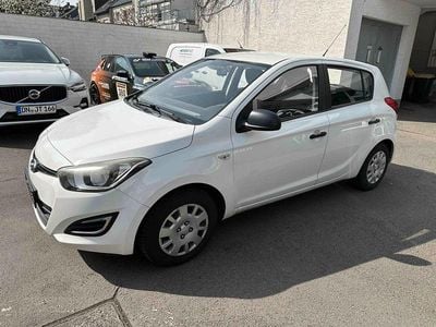 Gebraucht Hyundai i20 Edition 86 PS (63 kW) 2014 Weiß Kleinwagen