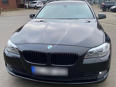 Schwarz Gebraucht 2012 BMW 520 Kombi | 8.800 € (Fairer Preis)