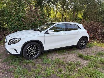 Mercedes GLA200