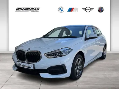 Gebraucht BMW 118 Advantage 136 PS (100 kW) 2023 Weiß Kleinwagen