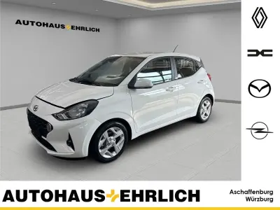 Gebraucht Hyundai i10 Trend 84 PS (61 kW) 2020 Weiß Kleinwagen