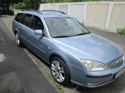 Gebraucht Ford Mondeo Ghia 125 PS (91 kW) 2006 Blau Kombi