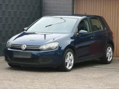 Gebraucht VW Golf VI 105 PS (77 kW) 2010 Blau Kleinwagen