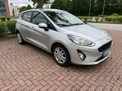 Gebraucht Ford Fiesta Cool & Connect 101 PS (74 kW) 2018 Silber Kleinwagen