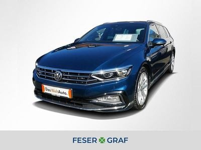 Gebraucht VW Passat Elegance 239 PS (175 kW) 2020 Aquamarinblau metallic Kombi