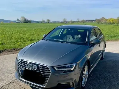 Begagnad Audi A3 Sport 204 HK (150 kW) 2020 Grå Sedan