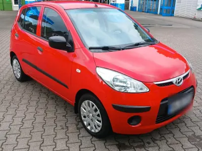 Gebraucht Hyundai i10 69 PS (50 kW) 2011 Rot Kleinwagen