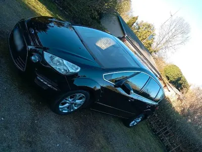 Gebraucht Ford S-MAX S 163 PS (119 kW) 2012 Schwarz Van / Kleinbus
