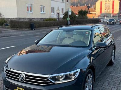 Grau Gebraucht 2017 VW Passat Comfortline Kombi | 8.700 € (Fairer Preis)