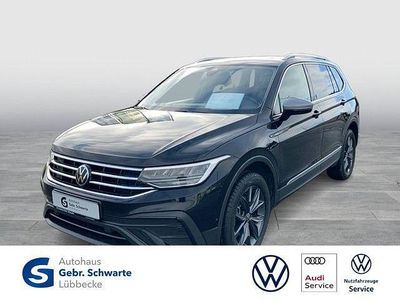 Gebraucht VW Tiguan Allspace Life 150 PS (110 kW) 2022 Schwarz SUV