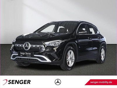 Second-hand Mercedes GLA200 Advanced 163 CP (119 kW) 2024 Negru SUV