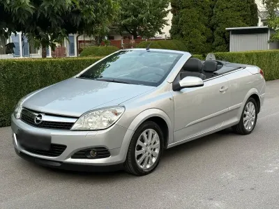 Gebraucht Opel Astra 150 PS (110 kW) 2010 Cabrio