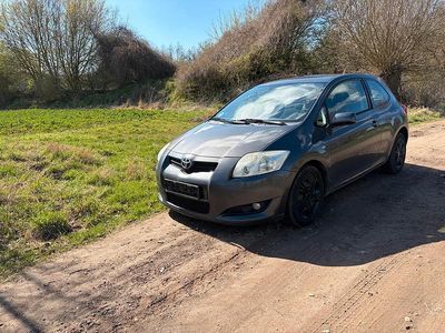 Gebraucht Toyota Auris 126 PS (92 kW) 2009 Silber Kleinwagen