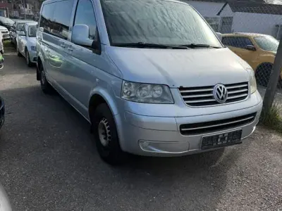 Usado VW Transporter 131 HP (96 kW) 2006 Prateado Van