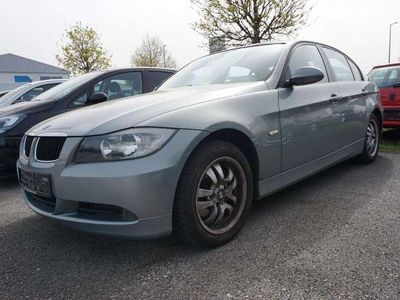 gebraucht BMW 320 i Lim. Tüv 03/2026*Einparkhilfe*8-fach*