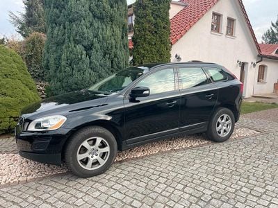 Gebraucht Volvo XC60 Drive Kinetic 163 PS (119 kW) 2012 Schwarz SUV