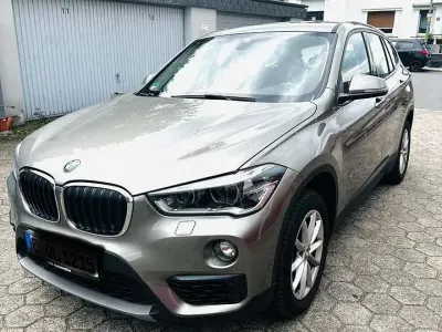 Używany BMW X1 Advantage 150 KM (110 kW) 2017 Szary SUV