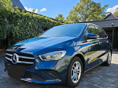 Mercedes B180