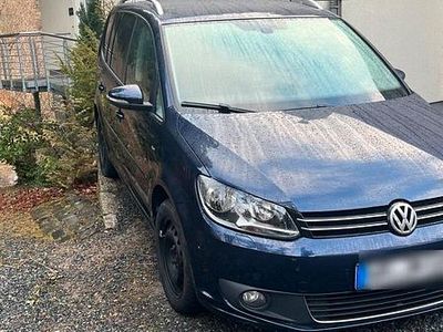 Blau Gebraucht 2014 VW Touran Van / Kleinbus | 8.200 € (Fairer Preis)