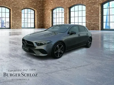 Gebraucht Mercedes A220 Progressive 190 PS (139 kW) 2024 Metalliclack mountaingrau Limousine