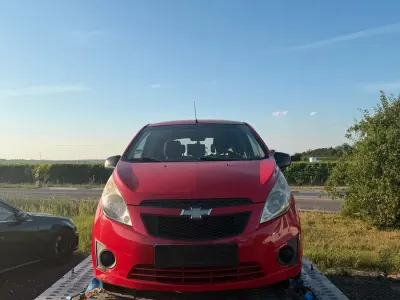 Gebraucht Chevrolet Spark 70 PS (51 kW) 2010 Rot Kleinwagen