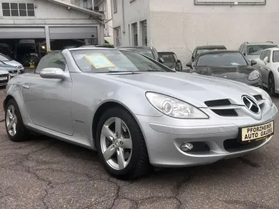 Gebraucht Mercedes SLK200 163 PS (119 kW) 2005 Iridiumsilber  metalliclack (metallic) Cabrio