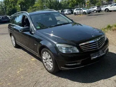 Gebraucht Mercedes C220 Elegance 170 PS (125 kW) 2010 Schwarz Kombi