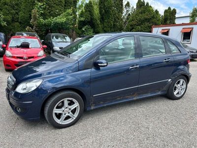 Mercedes B200