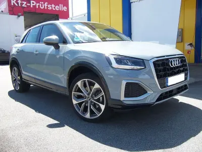 Gebraucht Audi Q2 Comfort 150 PS (110 kW) 2022 Silber SUV