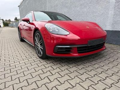 Rot Gebraucht 2020 Porsche Panamera Sport Turismo Limousine | 68.750 € (Superpreis)