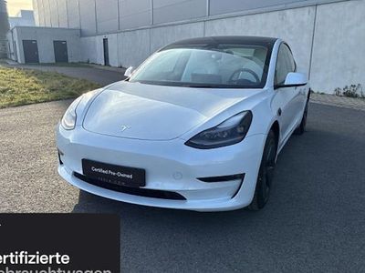 Weiß Gebraucht 2021 Tesla Model 3 Long Range RWD Limousine | 33.200 €