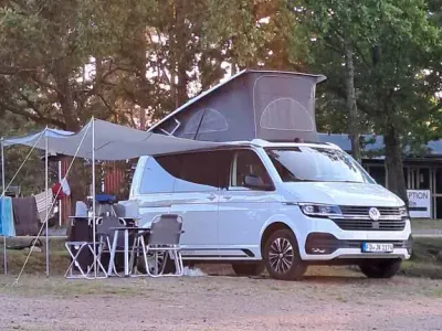 Gebraucht VW California Beach 150 PS (110 kW) 2022 Weiß Van