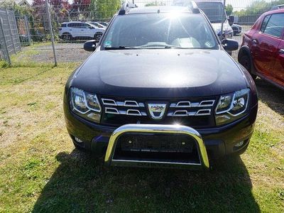 Second-hand Dacia Duster Lauréate 125 CP (91 kW) 2014 Negru SUV