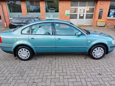 Gebraucht VW Passat 101 PS (74 kW) 1999 Limousine