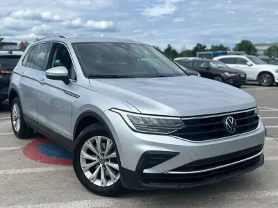 Gebraucht VW T-Roc Life 150 PS (110 kW) 2023 Weiß SUV