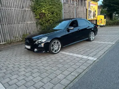 Gebraucht Mercedes E350 AMG line 252 PS (185 kW) 2014 Schwarz Limousine