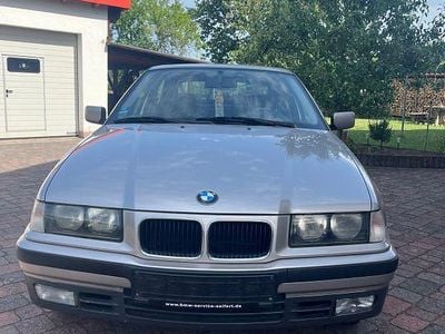Gebraucht BMW 316 102 PS (75 kW) 1994 Silber Coupé