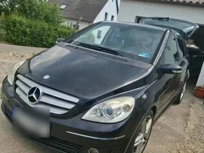 Gebraucht Mercedes B200 140 PS (102 kW) 2006 Schwarz Van / Kleinbus