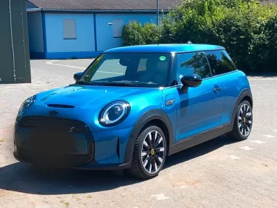Gebraucht Mini Cooper SE 135 kW (184 PS) 2022 Blau Kleinwagen
